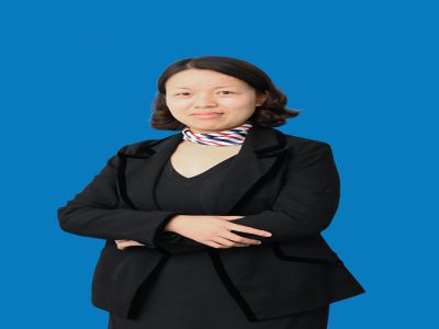 周婷頲：國(guó)際部英語教師，南京師范大學(xué)在職研究生，大學(xué)講師，原重慶一中國(guó)際部教師，21年從事英語教學(xué)，本人雅思7.5分