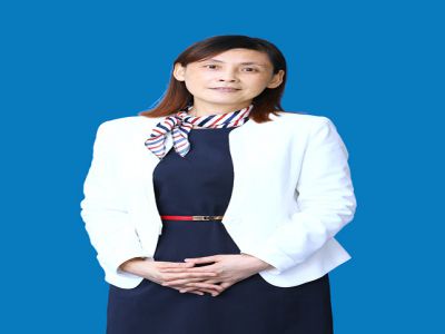 袁利平：遠(yuǎn)恒佳學(xué)校小學(xué)部校長(zhǎng)，中學(xué)高級(jí)教師，重慶市數(shù)學(xué)學(xué)科名師、重慶市教師培訓(xùn)專家團(tuán)隊(duì)成員、重慶市骨干教師，獲重慶市政府頒發(fā)的教學(xué)成果獎(jiǎng)、國(guó)家級(jí)課題研究一等獎(jiǎng)、重慶市優(yōu)課一等獎(jiǎng)